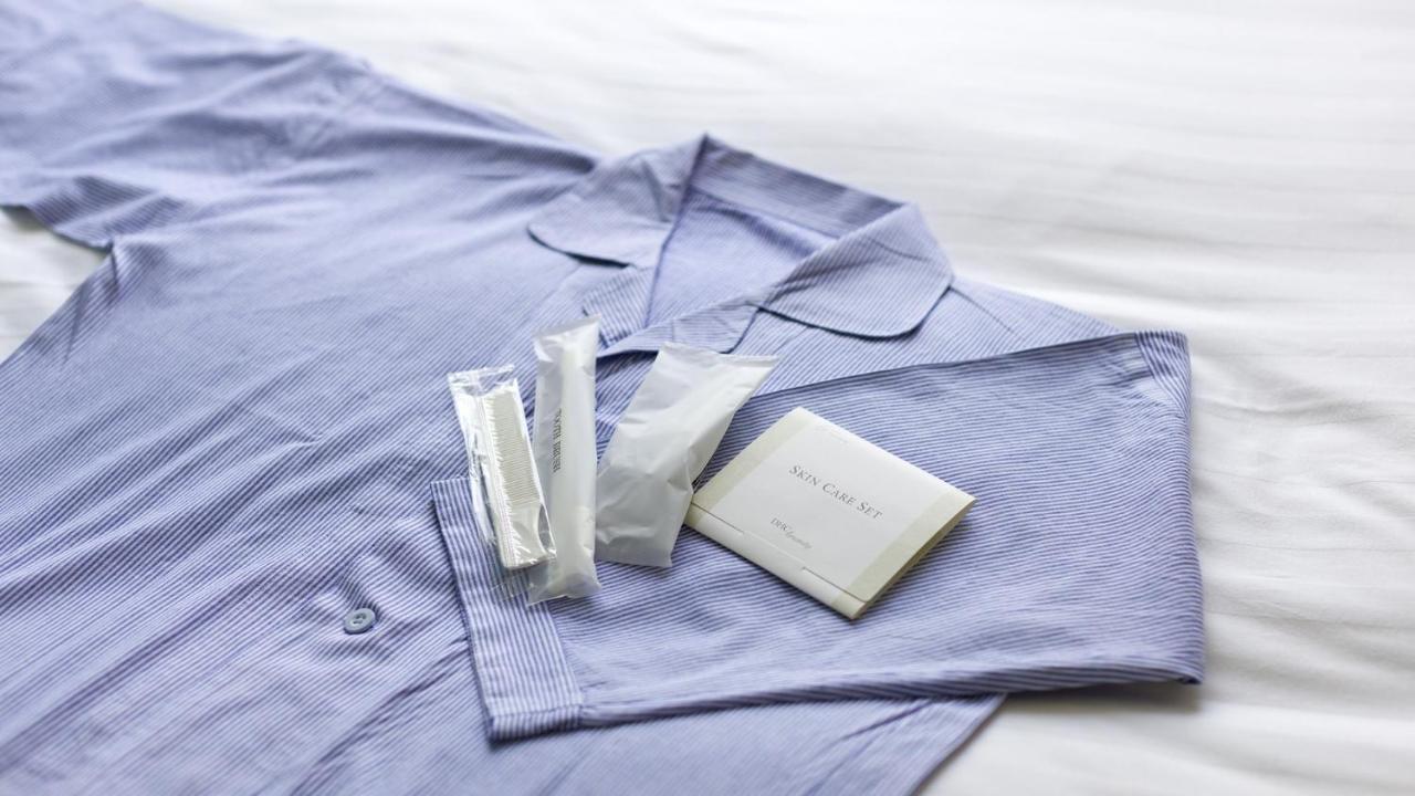 Toyoko Inn Tokyo Shinagawa-Eki Takanawa-Guchi Buitenkant foto