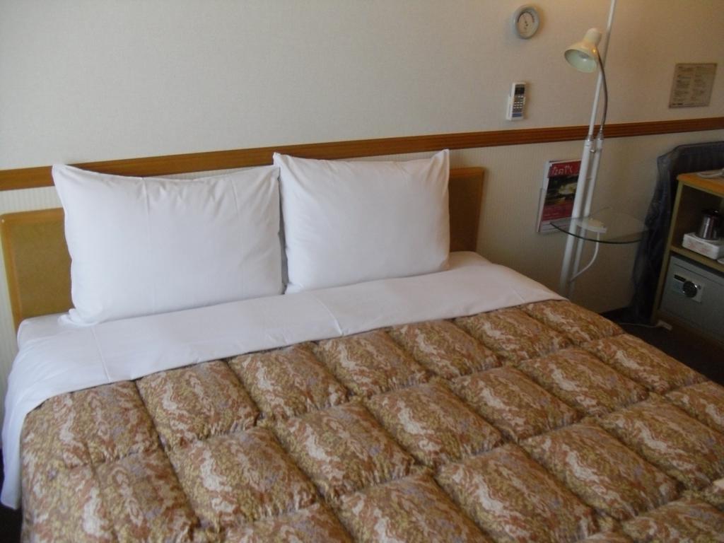 Toyoko Inn Tokyo Shinagawa-Eki Takanawa-Guchi Buitenkant foto