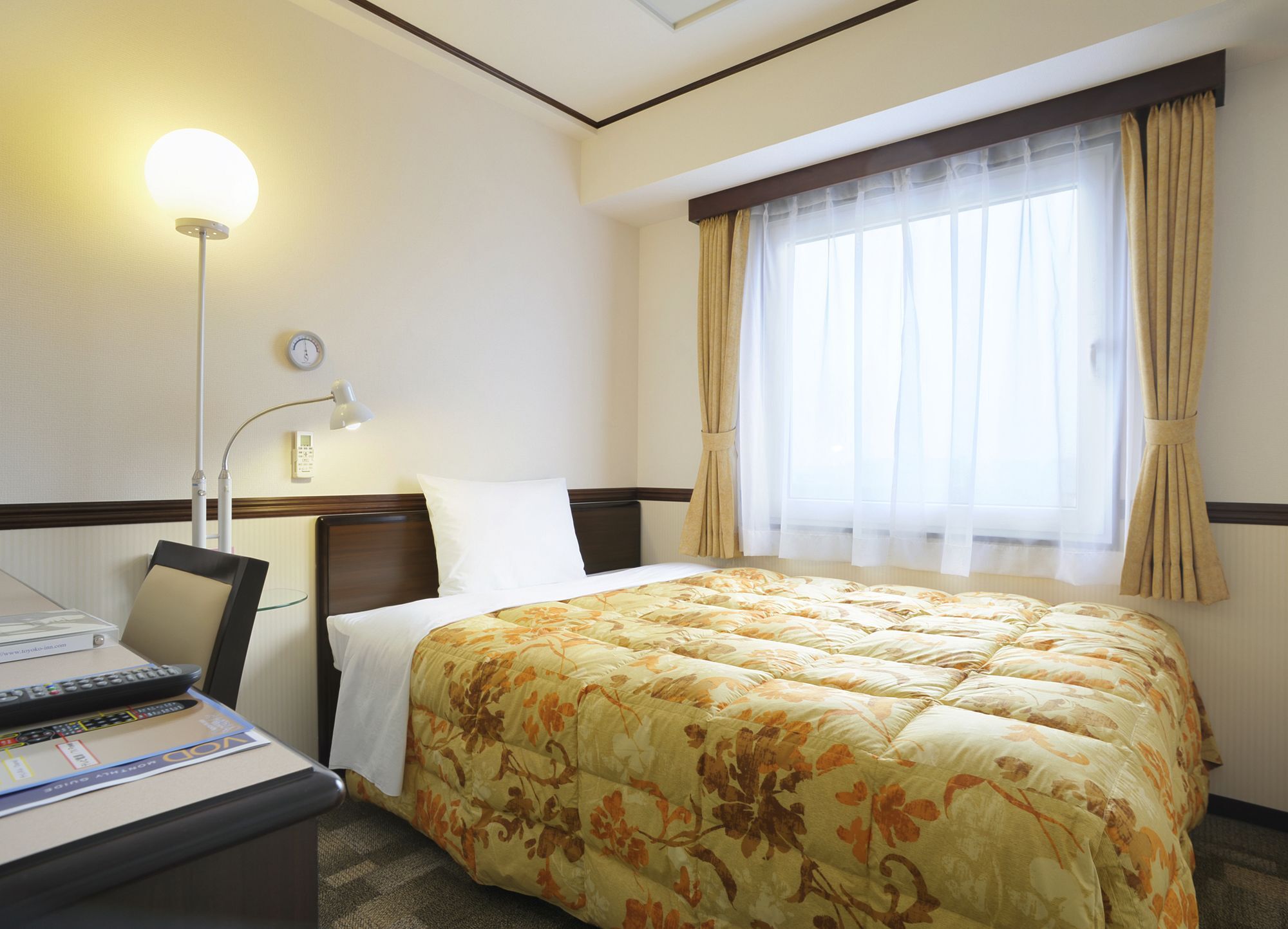 Toyoko Inn Tokyo Shinagawa-Eki Takanawa-Guchi Buitenkant foto