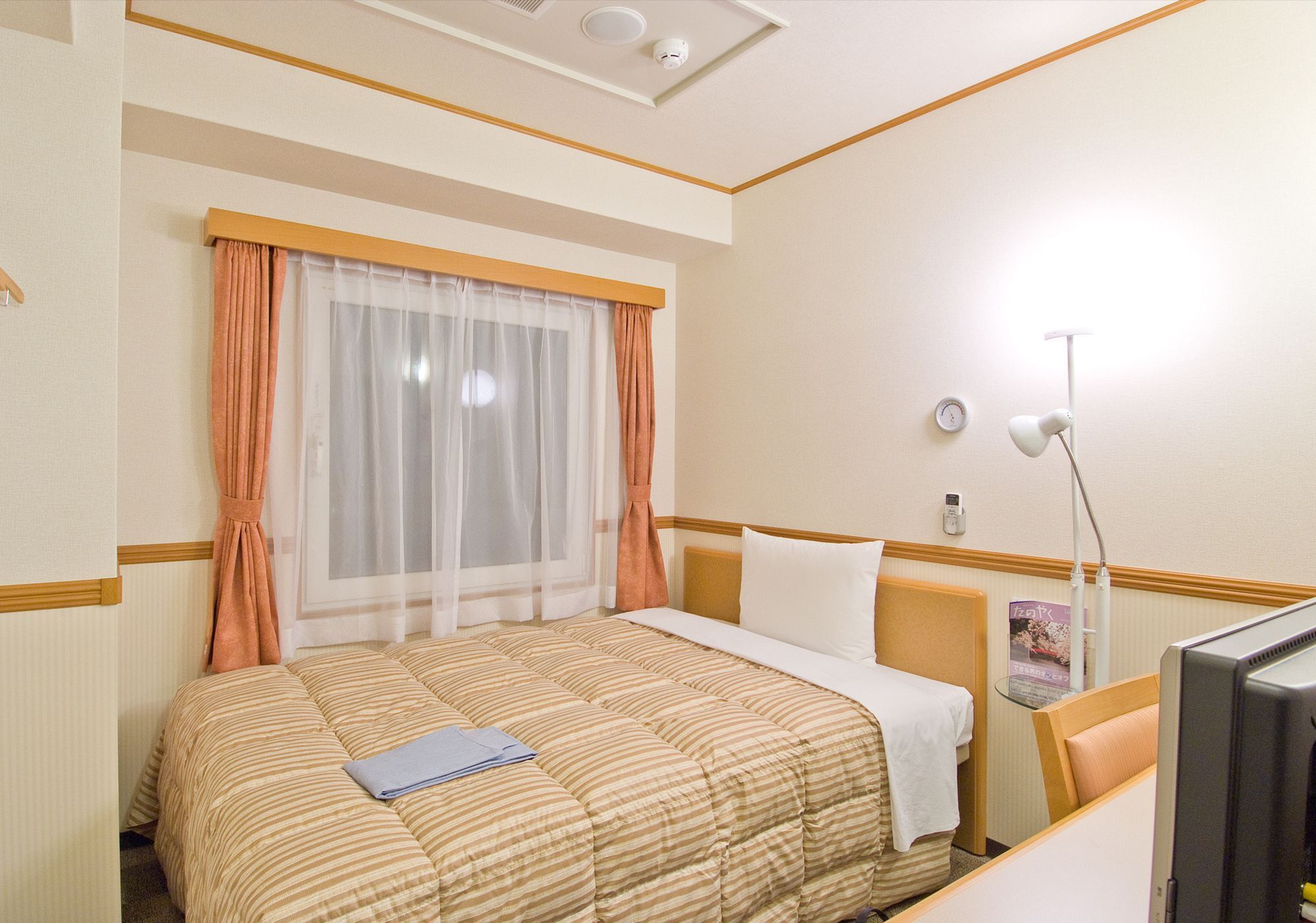 Toyoko Inn Tokyo Shinagawa-Eki Takanawa-Guchi Buitenkant foto