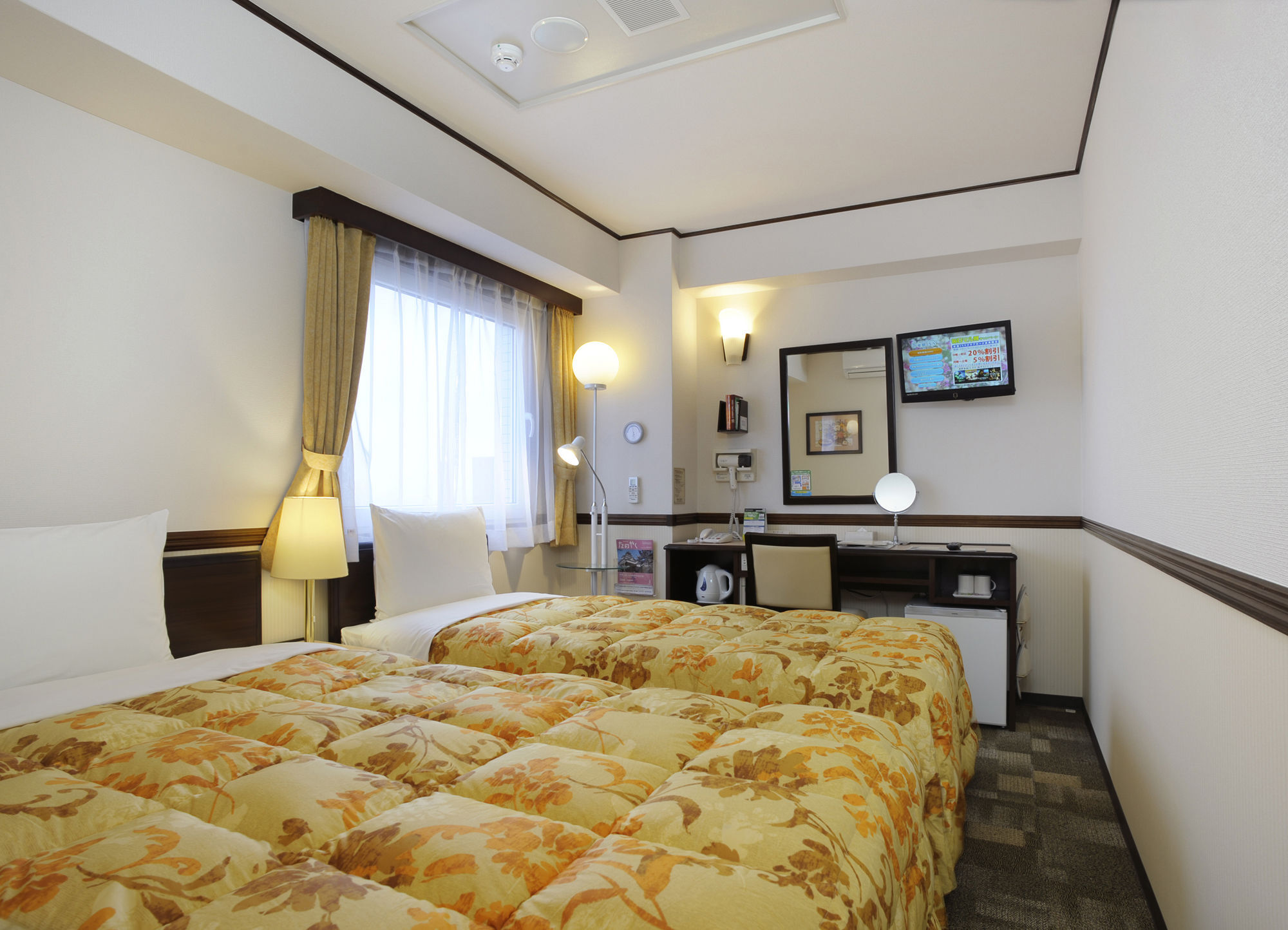 Toyoko Inn Tokyo Shinagawa-Eki Takanawa-Guchi Buitenkant foto