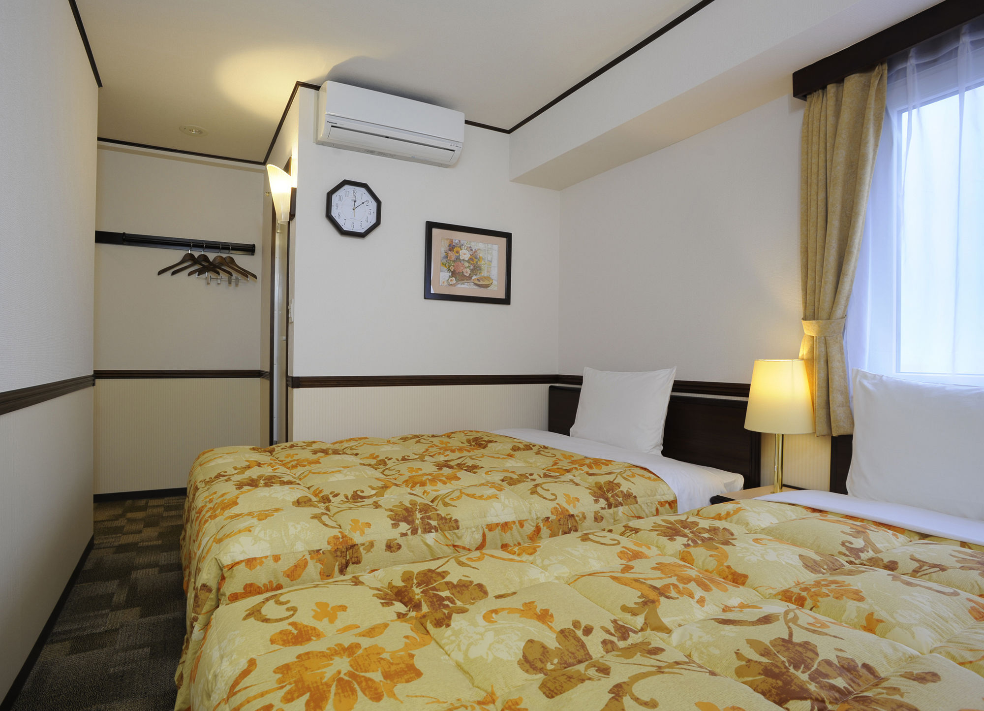 Toyoko Inn Tokyo Shinagawa-Eki Takanawa-Guchi Buitenkant foto
