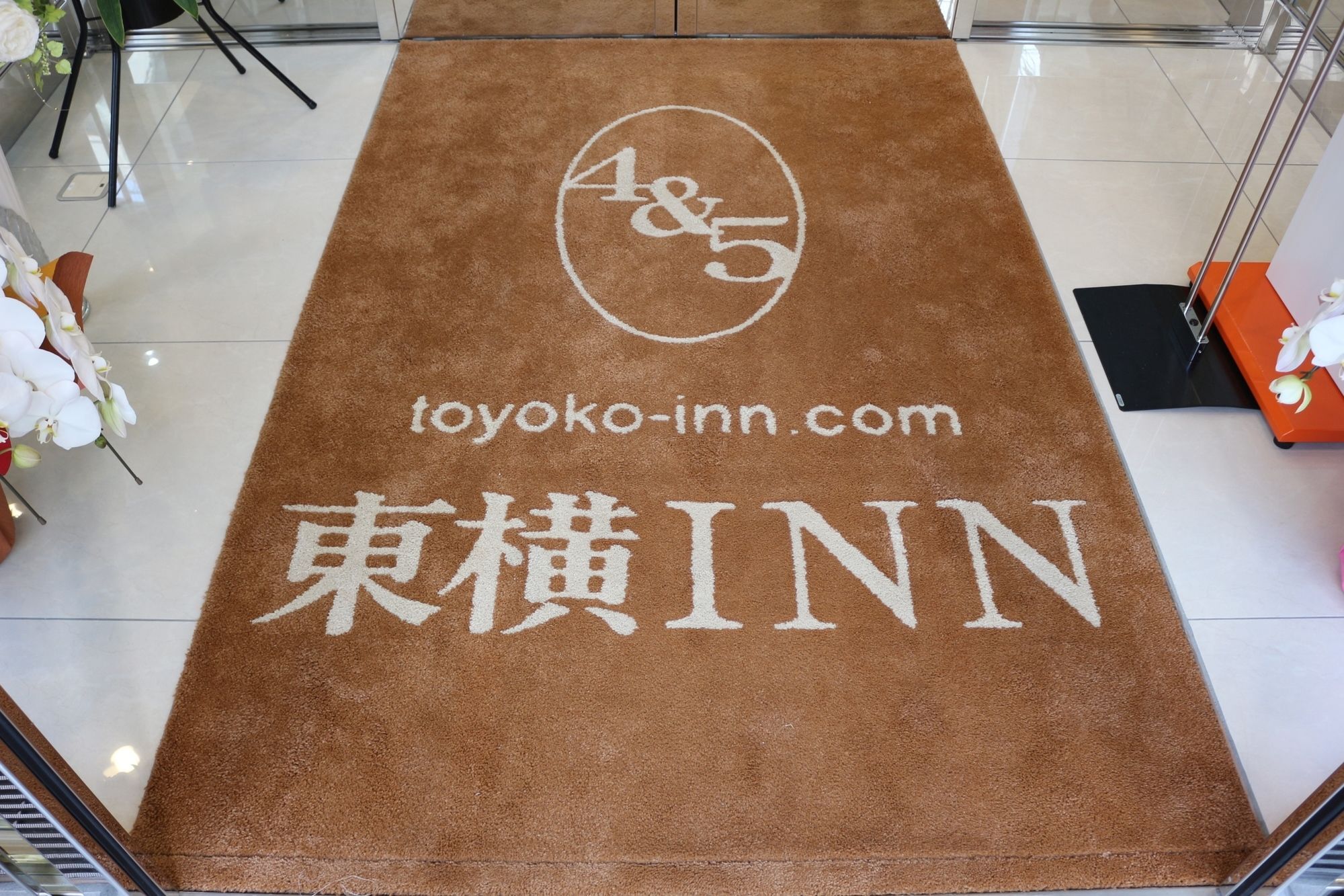 Toyoko Inn Tokyo Shinagawa-Eki Takanawa-Guchi Buitenkant foto