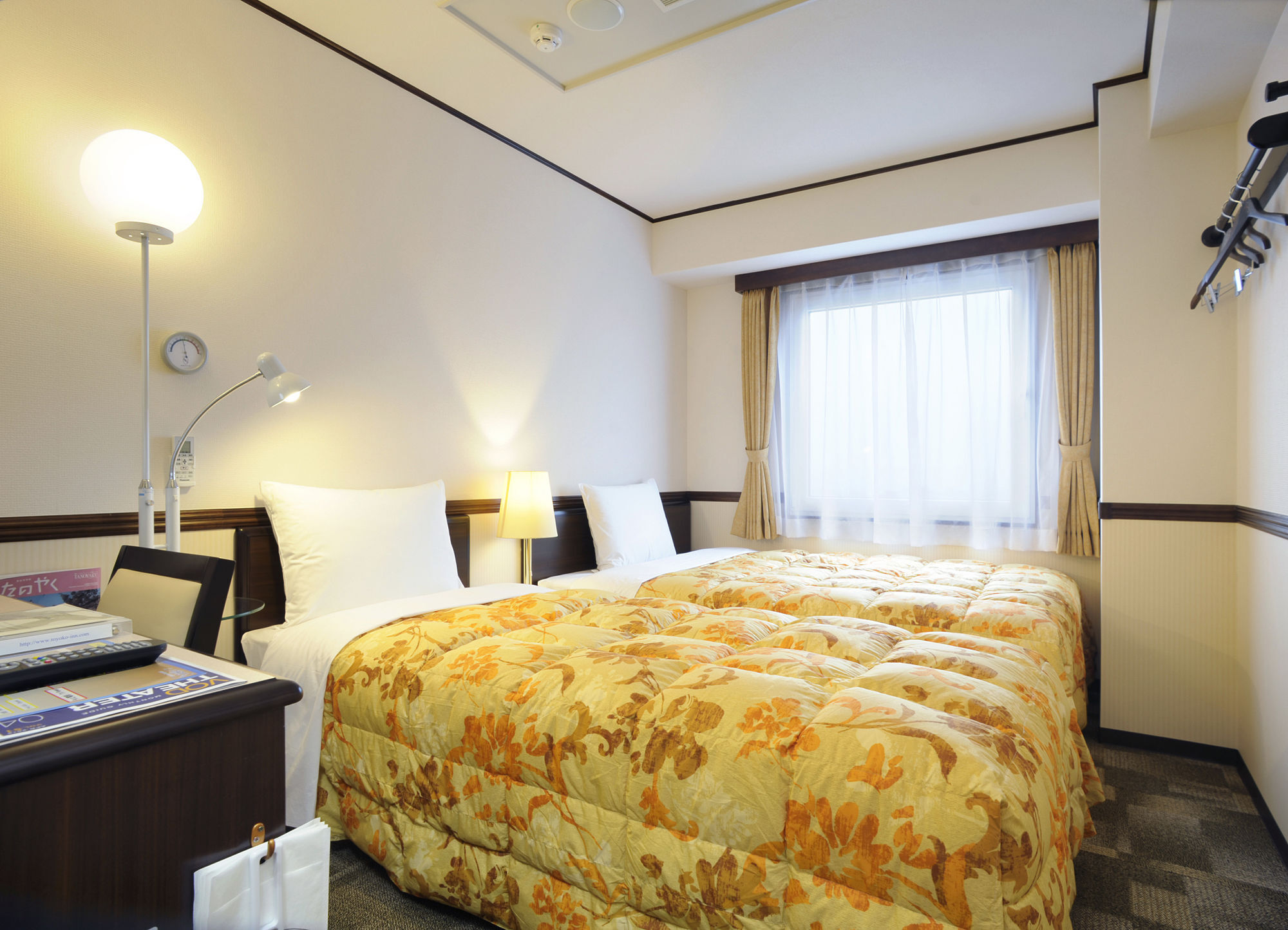 Toyoko Inn Tokyo Shinagawa-Eki Takanawa-Guchi Buitenkant foto